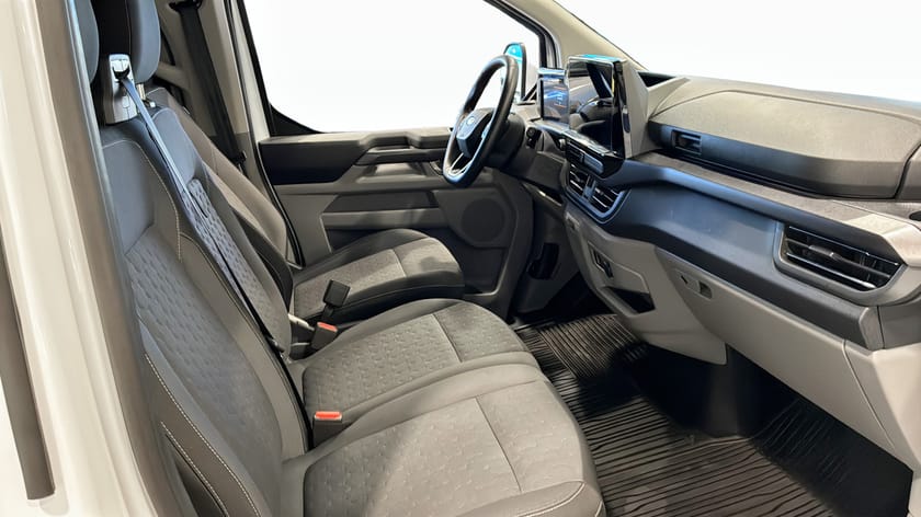 Bild 3 av Ford Tourneo Custom 340 Plug-in Hybrid V710 25.25 TITANIUM 340L PHEV A FWD