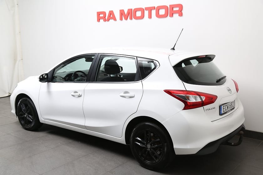 Bild 4 av Nissan Pulsar 1,2 DIG-T 115hk Navi Kamera Keyless Nybesikt Drag