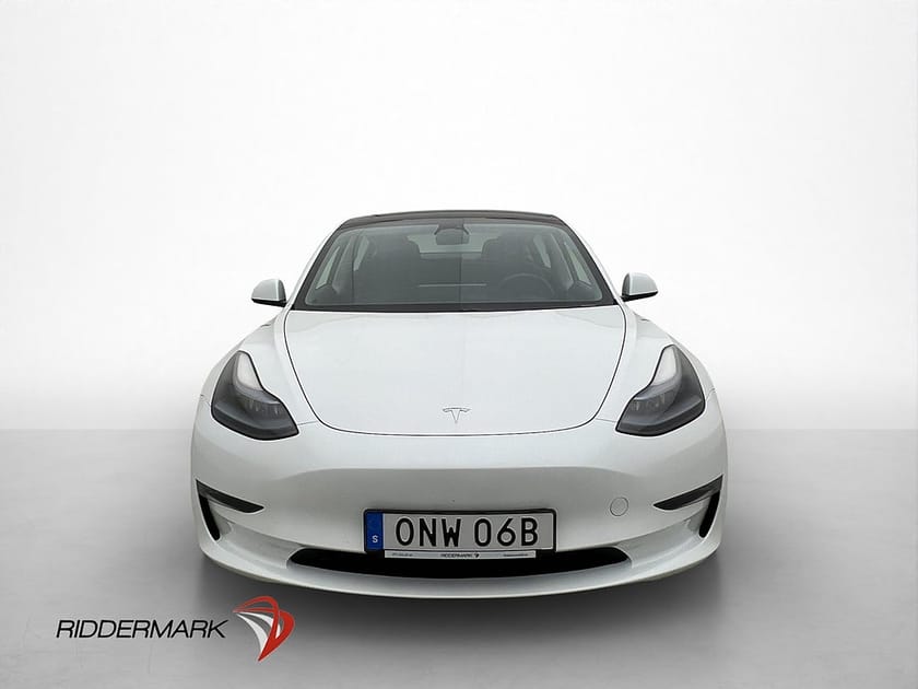 Bild 3 av Tesla Model 3 Long Range AWD Autopilot Dragkrok Svensksåld