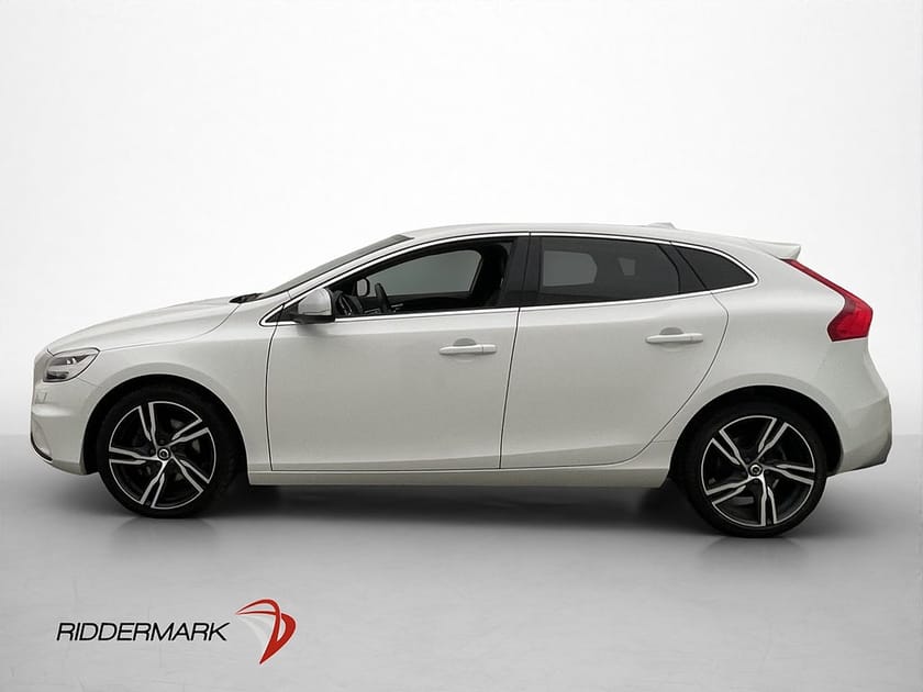 Bild 4 av Volvo V40 T3 152hk R-Design Kamera Värmare Skinn VOC