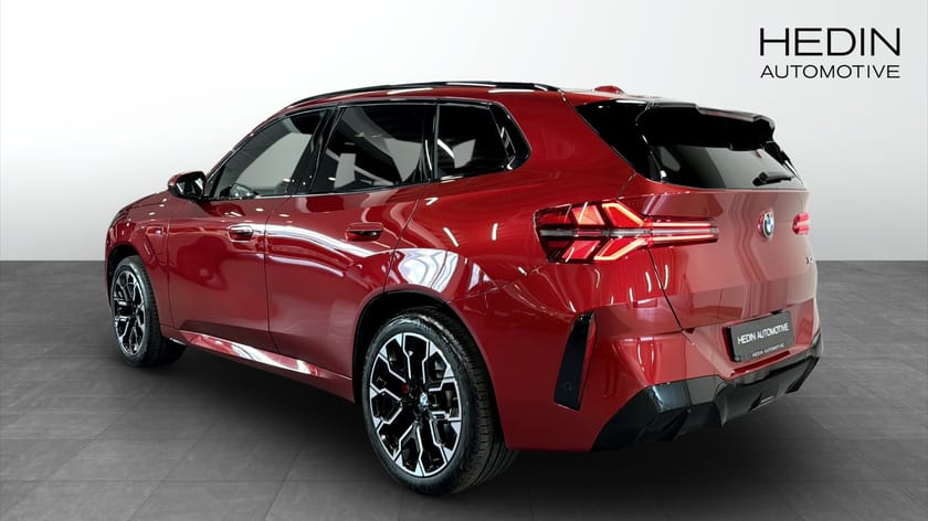 Bild 2 av BMW X3 30e xDrive M Sport Pro Pano H/K Drag Ventilerade HUD