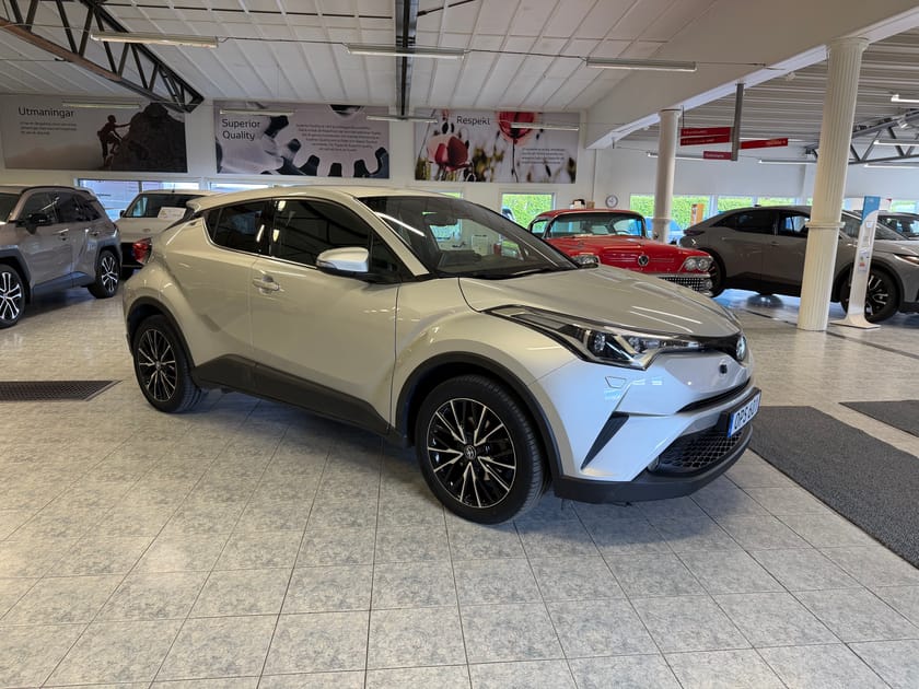 Bild 3 av Toyota C-HR 1,2T AWD X-EDTION SKINN JBL