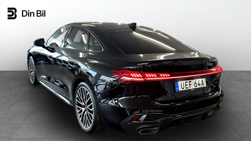 Bild 3 av Audi A5 Sedan e-hybrid quattro 367HK S Line *Fullutrustad!*