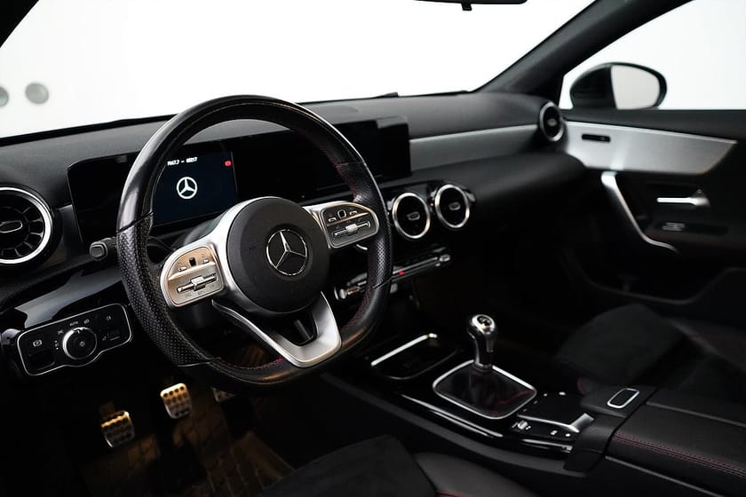 Bild 5 av Mercedes-Benz A 180 Sedan A180 Manuell / 135hk / AMG sport