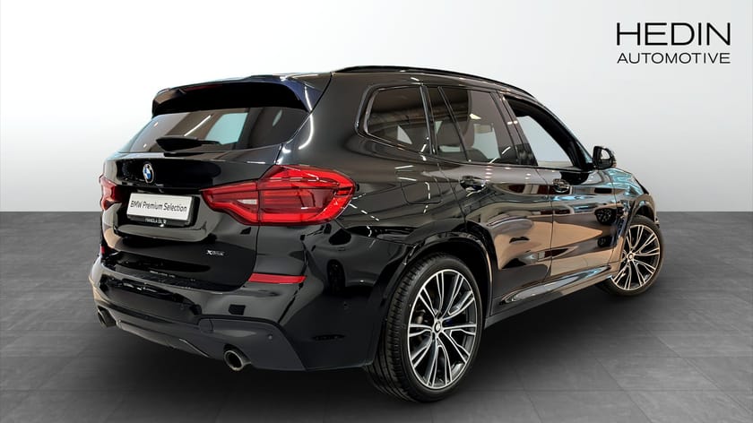 Bild 2 av BMW X3 xDrive30d M Sport Panorama Comfort Adaptiv farthållare