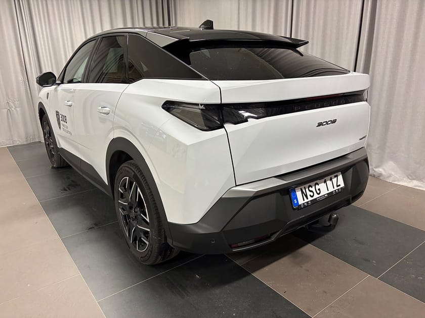 Bild 3 av Peugeot 3008 Hybrid 145 GT AUT Inkl Dragkrok Vinterhjul