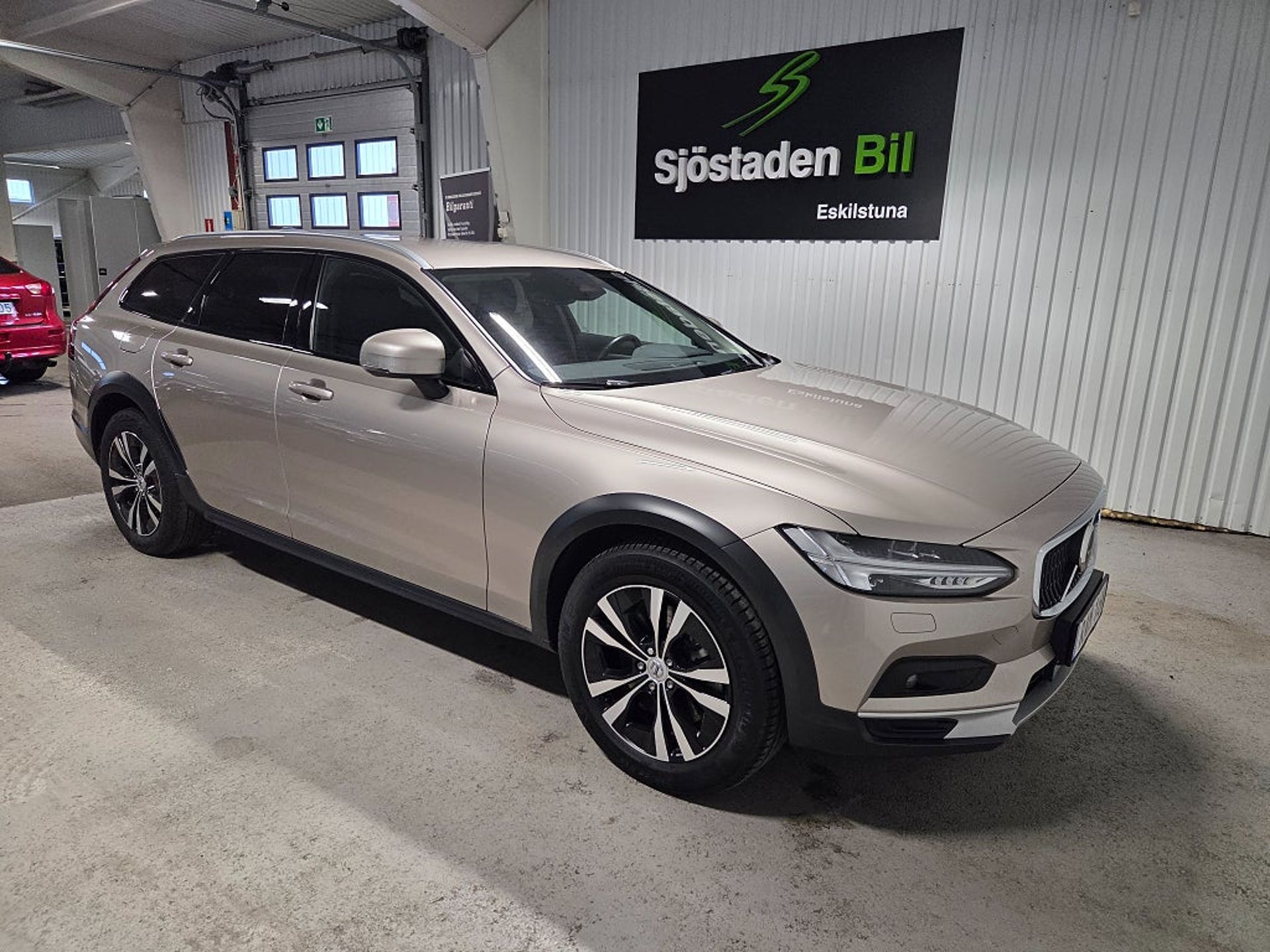 Volvo V90 Cross Country 2024, bild 6/25