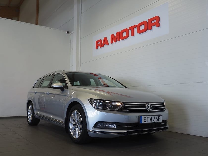 Bild 3 av Volkswagen Passat Sportscombi 2.0 TDI 4Motion GT Drag Kamera D-Värm