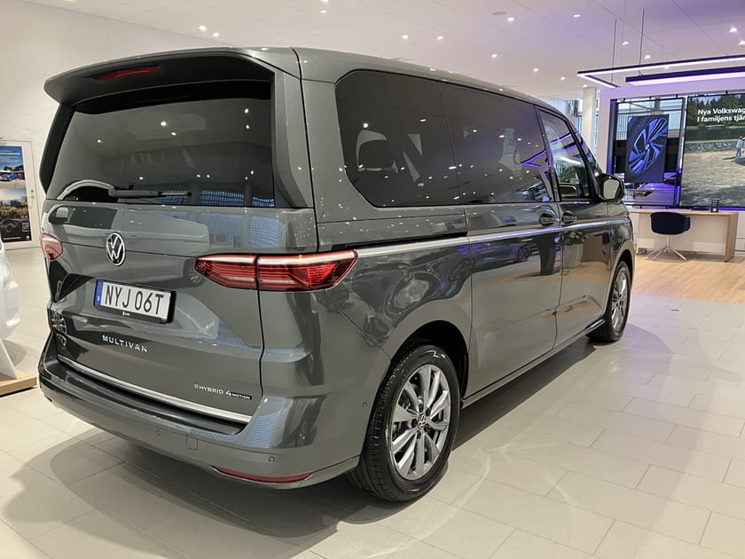 Bild 5 av Volkswagen Multivan eHybrid 4M Style 4Motion DSG 7-sits kort
