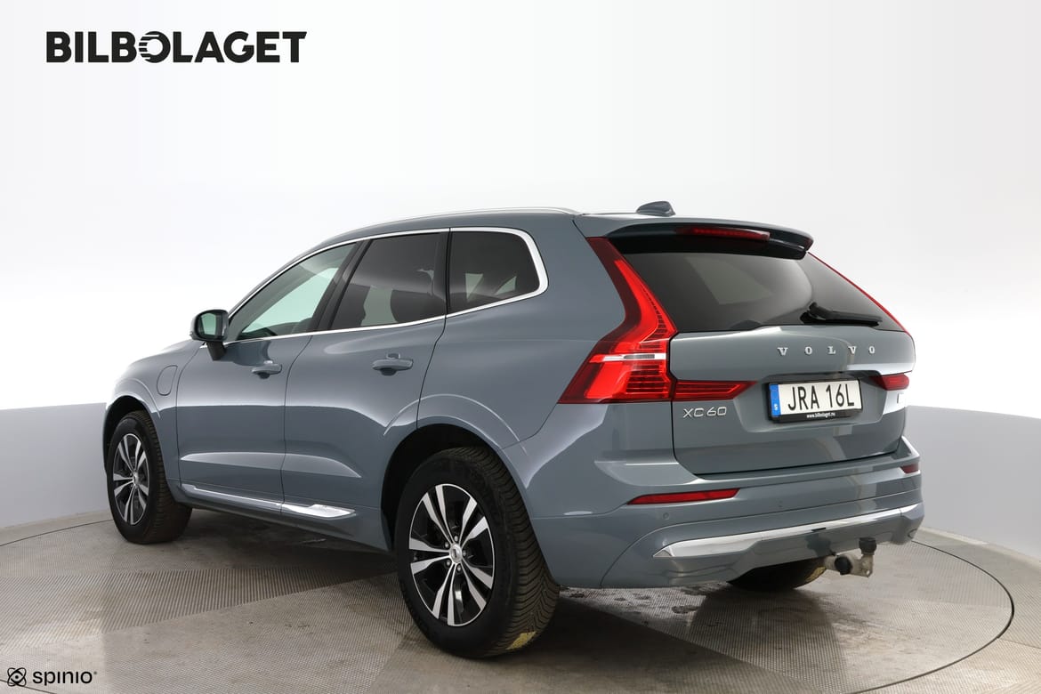 Volvo XC60 2023 - miniatyr 3