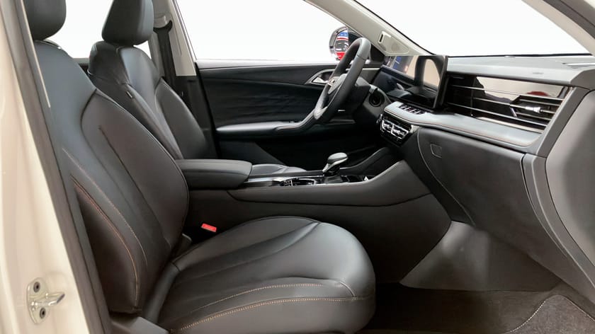 Bild 3 av MG HS PHEV Luxury Plug-In Hybrid 307hk Demobil
