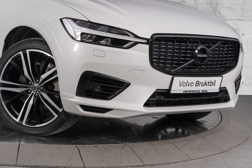 Bilde 3 av Volvo XC60 T8 TE R-Design. Krok/21" alu/Harman Kardon/Aktive lys