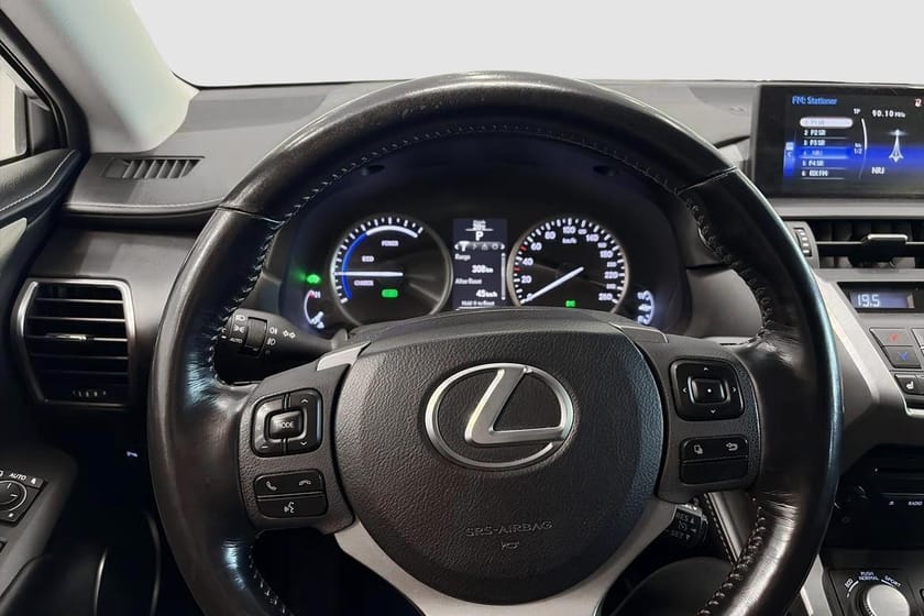 Bild 2 av Lexus NX 300h AWD NX300H
