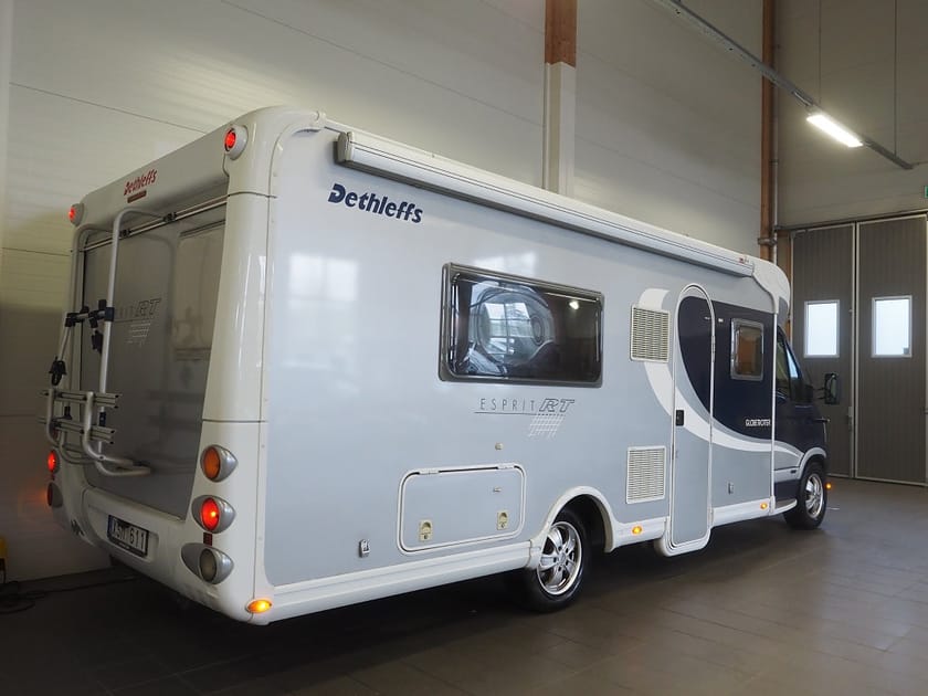 Bild 4 av Renault Master Conversion Chassi Platform Dethleffs Globetrotter Esprit RT Alde Markis Cykelställ Låga långbäddar 3500kg