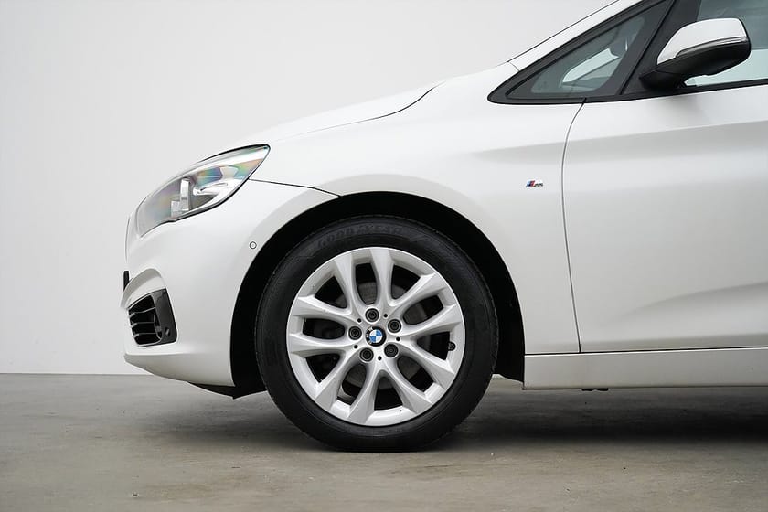 Bild 2 av BMW 218d Active Tourer 218 / 150hk / Sportline / Drag / Pano