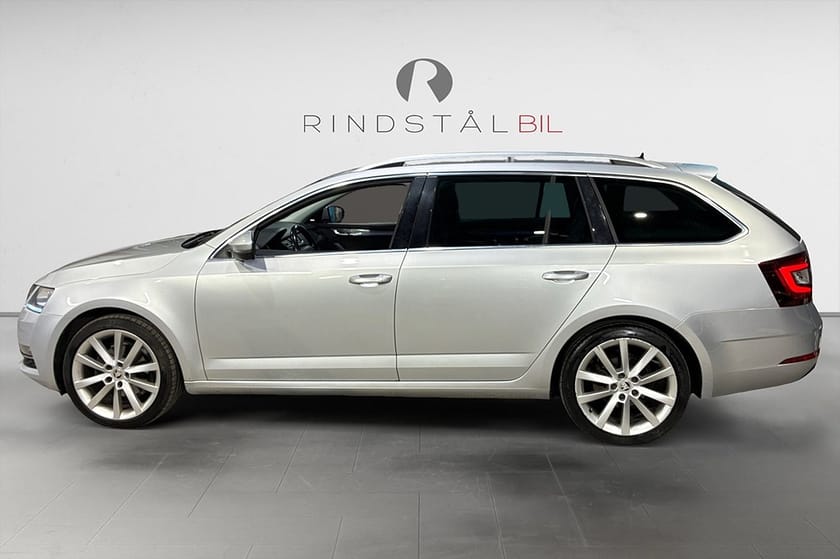 Bild 4 av Škoda Octavia Kombi 2.0 TDI 150 HK DSG AWD DRAG D-VÄRM B-KAMERA 18"