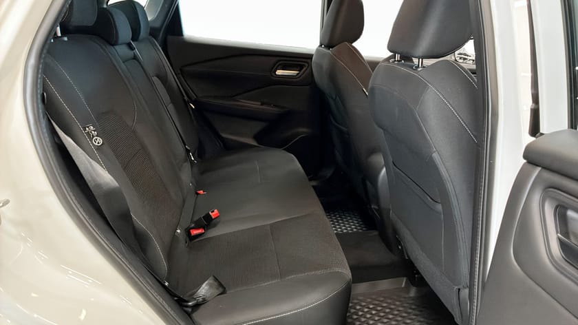 Bild 5 av Nissan Qashqai MHEV 158 XTRONIC ACENTA / CARPLAY / B-KAMERA /