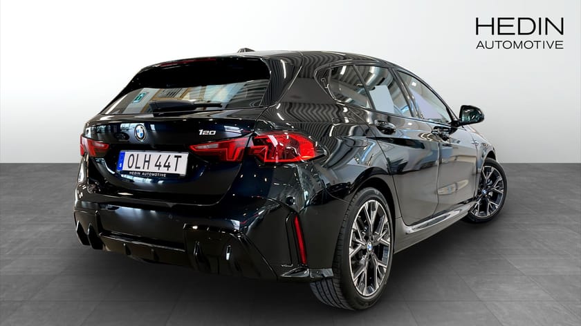 Bild 2 av BMW 120 - M-Sport Rattvärme Parking assistent Adaptiv M fjädring