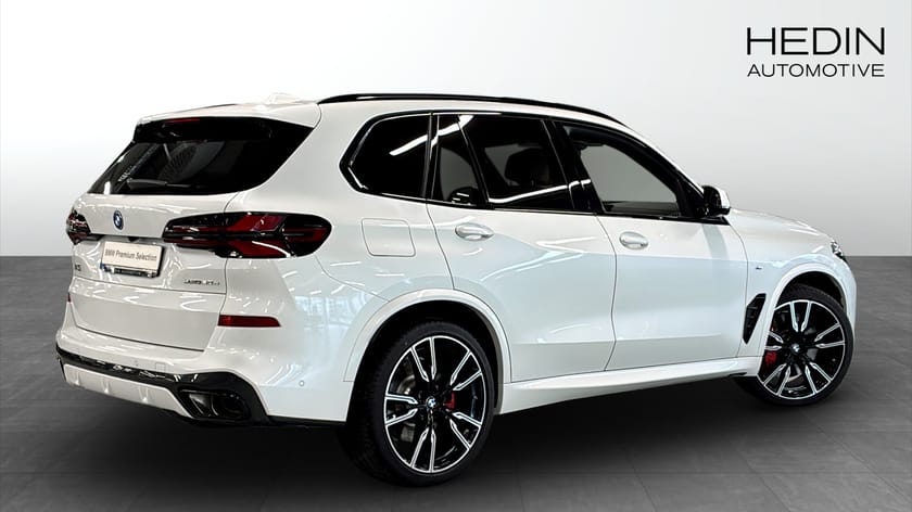 Bild 2 av BMW X5 xDrive50e M-sport Pro Business Panorama Integral aktiv styr