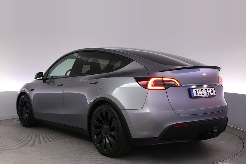 Bild 4 av Tesla Model Y Performance Autopilot Panorama Drag