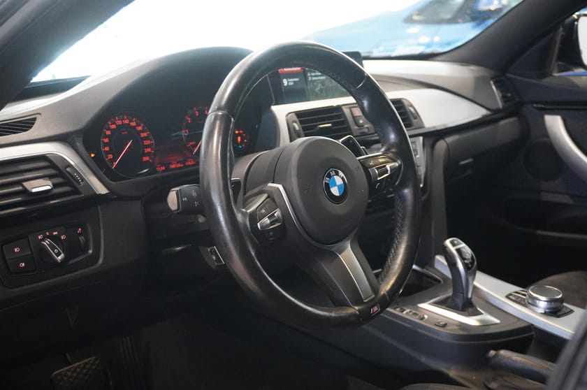 Bild 2 av BMW 430i Gran Coupé M-Sport Navi HiFi Drag
