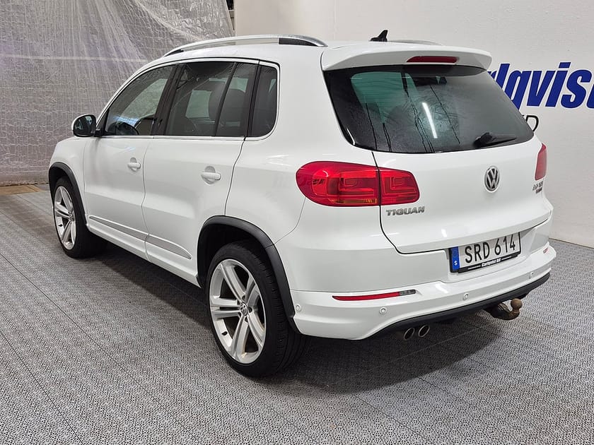Bild 3 av Volkswagen Tiguan 4MOTION R-LINE TDI 184HK 4x4 Panorama läder