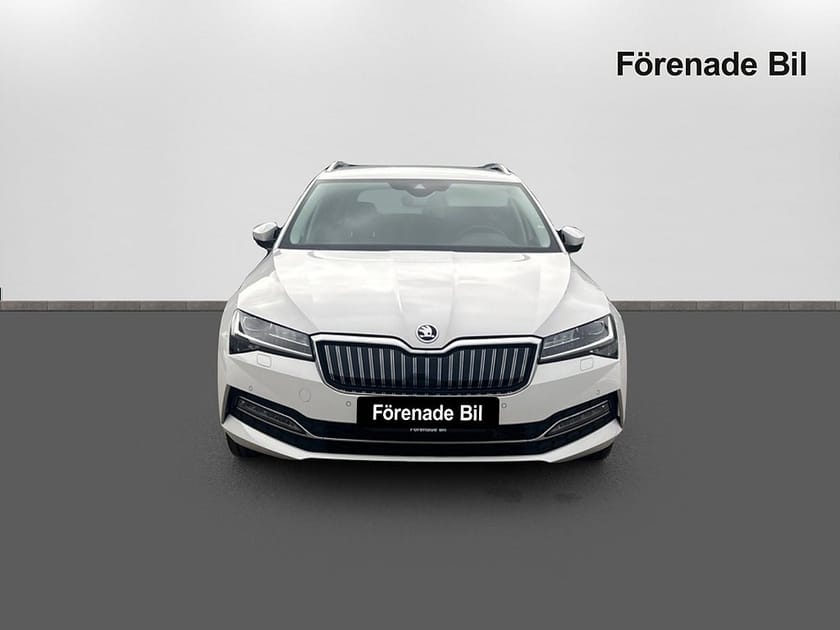 Bild 2 av Škoda Superb iV Kombi Skoda 1.4 TSI Business Edition Style