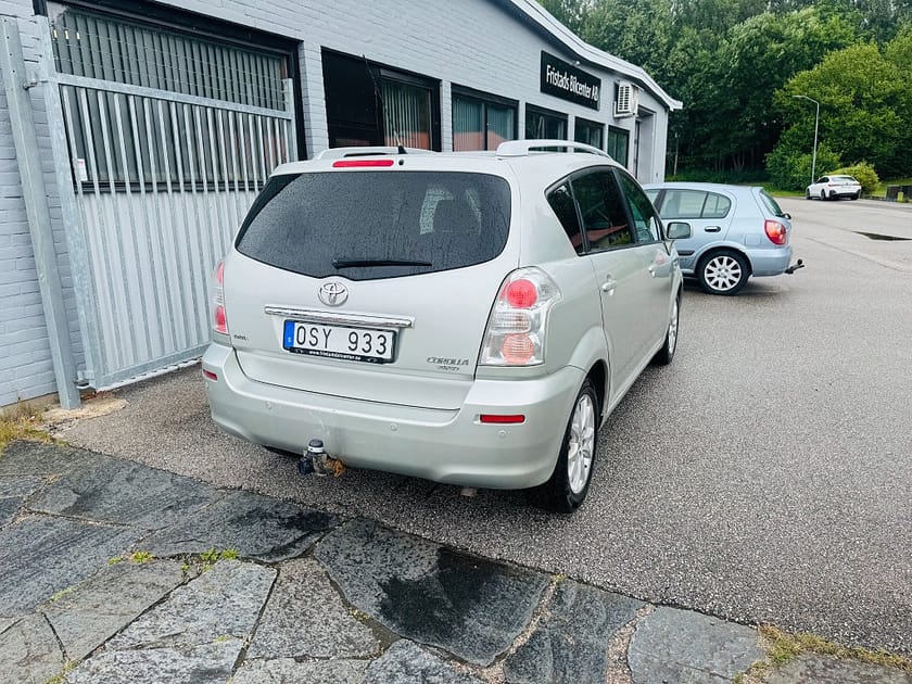 Bild 3 av Toyota Corolla Verso 1.8 VVT-i 129HK 7-SITSIG / DRAG