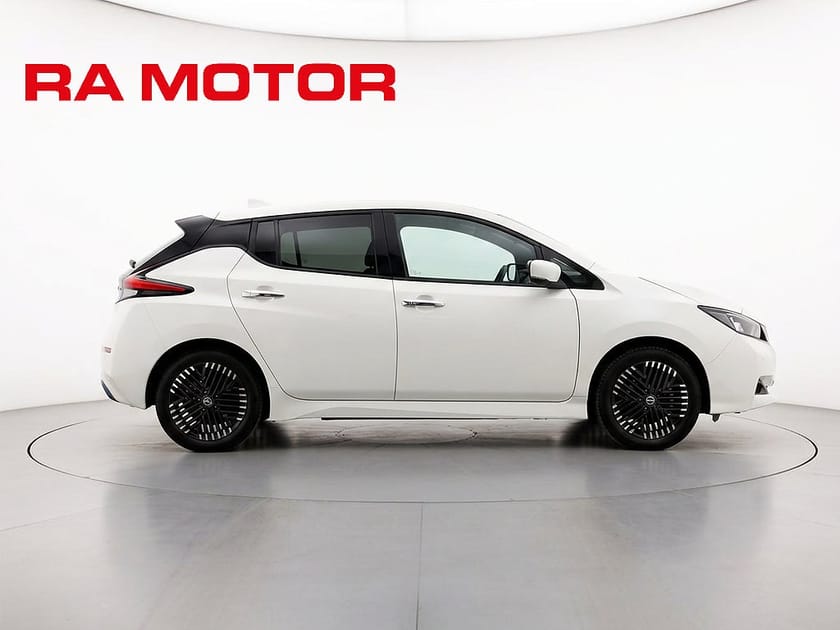 Bild 5 av Nissan Leaf N-Connecta | 40kWh | Värmepump | 360 kamera | Navi |
