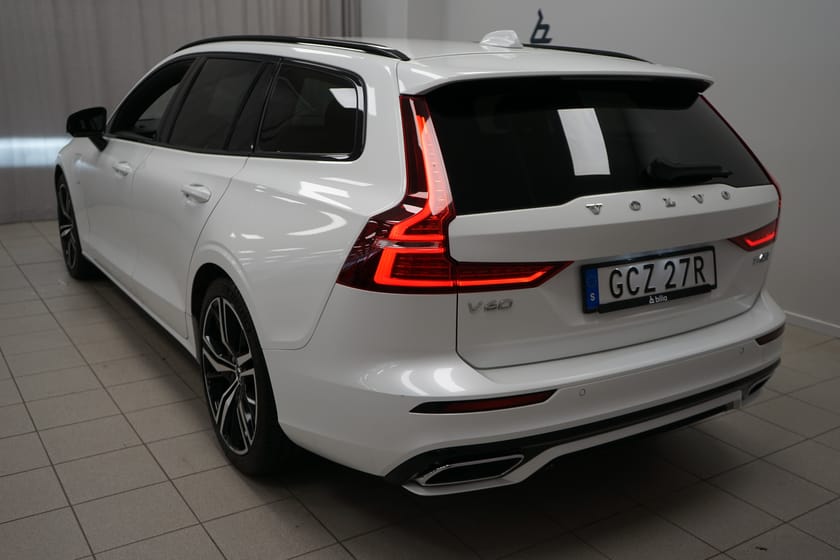 Bild 3 av Volvo V60 T6 TE R-Design | Drag | HarmanKardon |