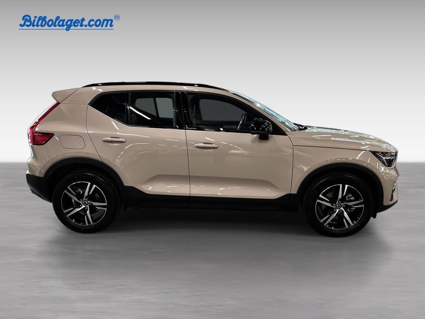 Bild 4 av Volvo XC40 B4 FWD Bensin Plus Dark