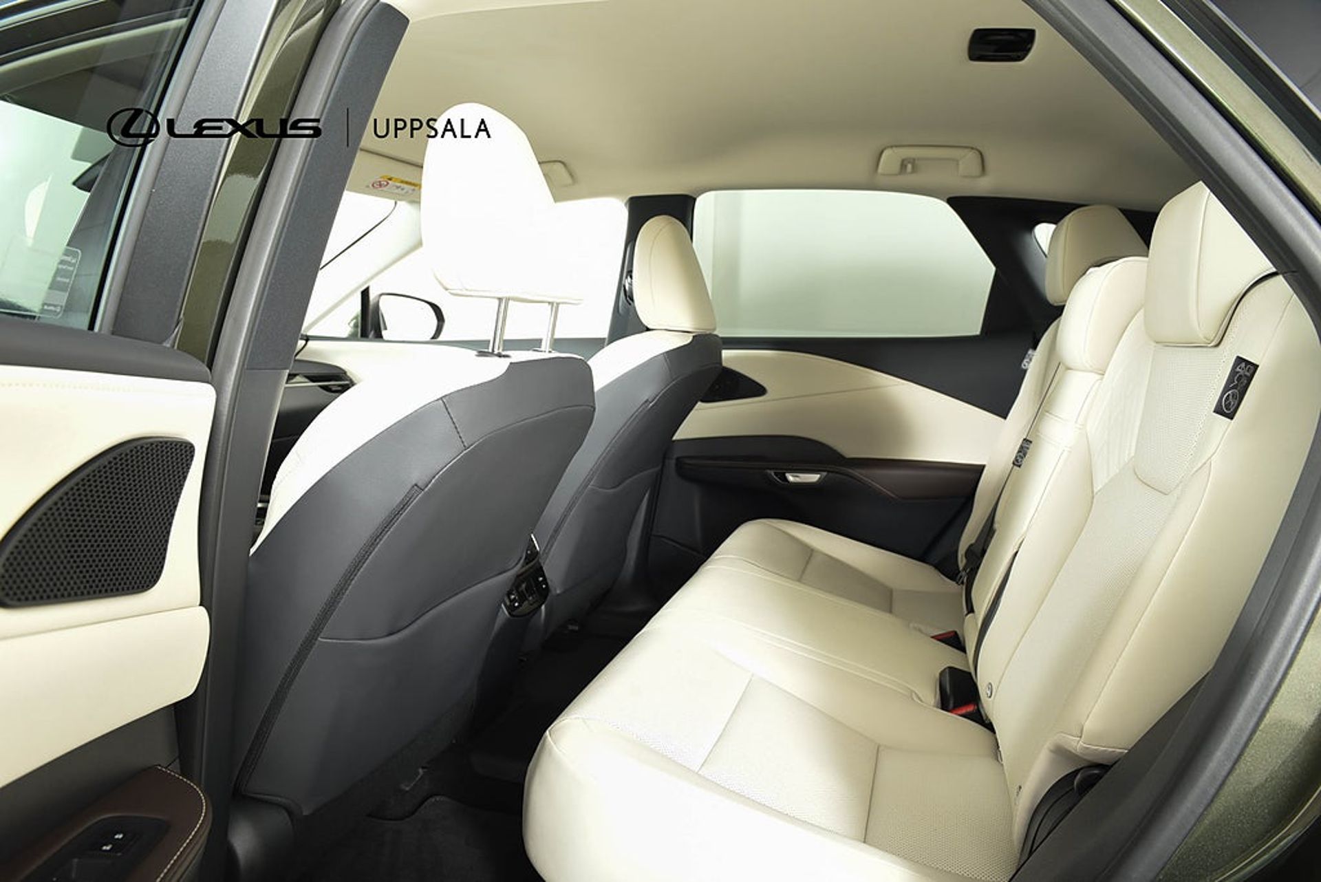 Lexus RX 450h+ Comfort Plug-In 2024, bild 7/10