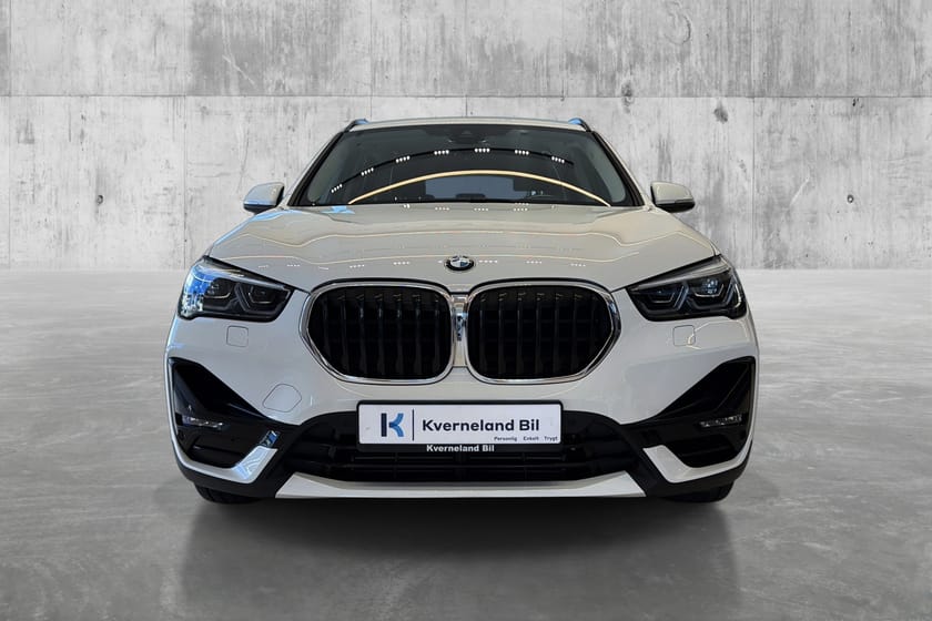 Bilde 2 av BMW X1 xDrive25e Sport Line, Rattvarme, Kamera, LED, Head-up, Krok++