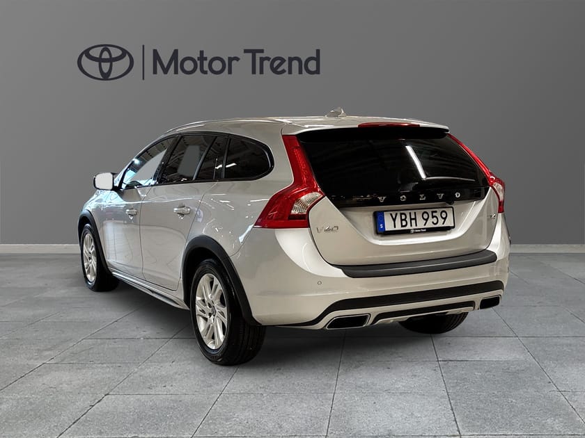 Bild 2 av Volvo V60 Cross Country CrossCountry D4 Automat Momentum Drag Taklucka Vhjul