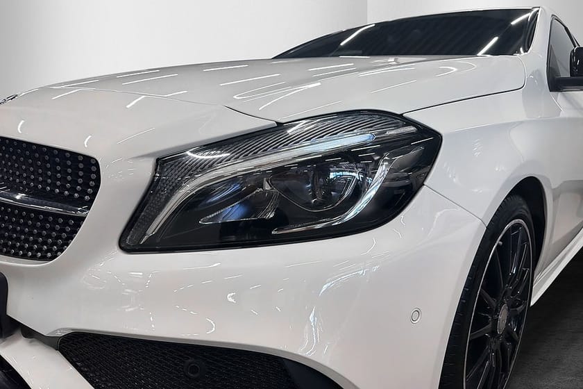 Bild 3 av Mercedes-Benz A 180 7G-DCT AMG Line Euro 6 (122hk) Keyless |Backkamera