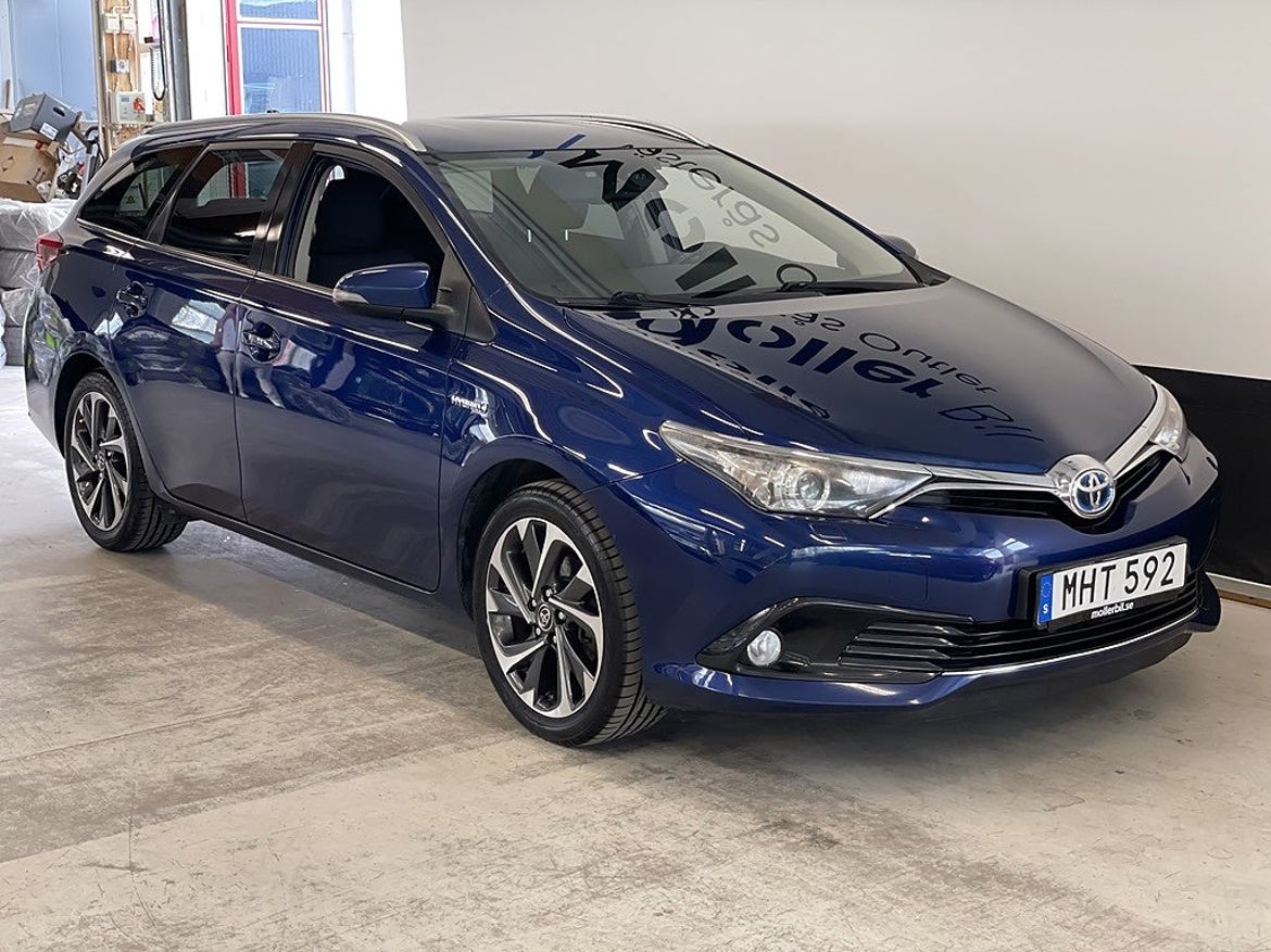 Toyota Auris 2016