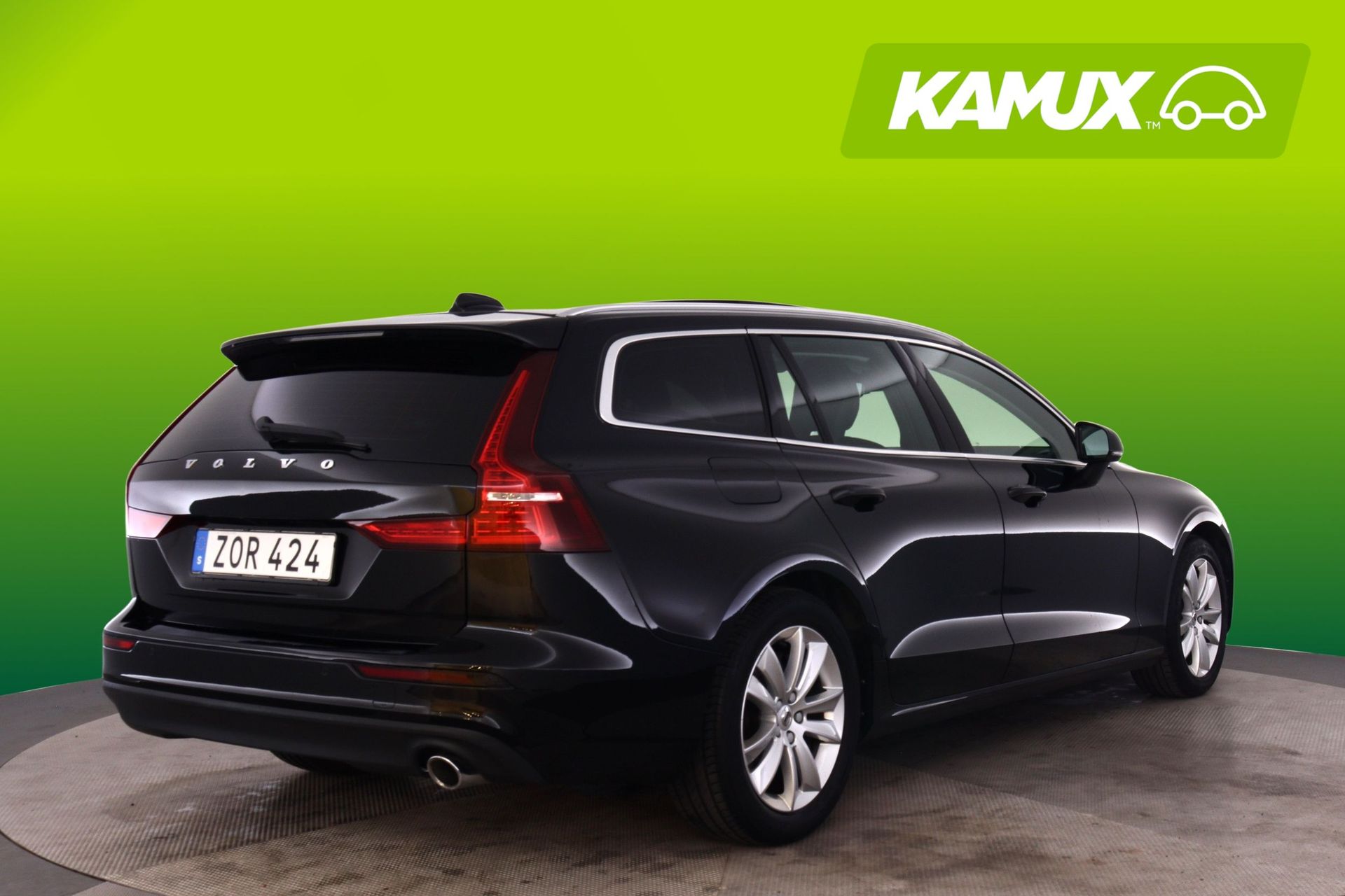 Volvo V60 D3 Momentum Advanced 2019, photo 4/10