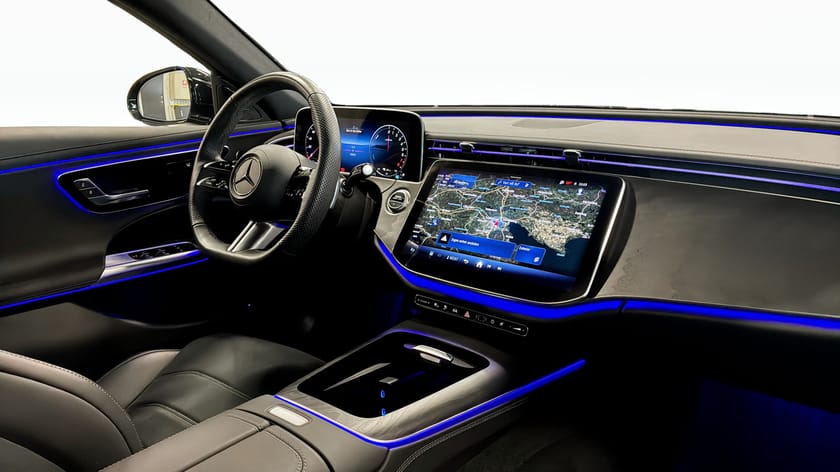 Bild 3 av Mercedes-Benz E 300 T e Adaptiv Rattvärme Drag