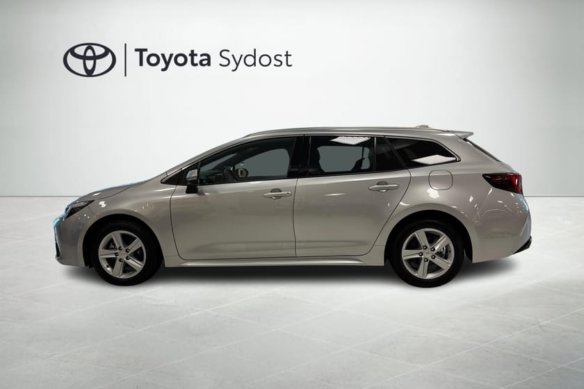 Bild 3 av Toyota Corolla Touring Sports Hybrid 1.8 Style Automat Backkamera Rattvärme mm. (OBS! fel fälgar)