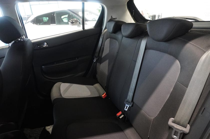 Bild 4 av Hyundai i20 Sensorer Bak, Elhissar Fram Bak, Isofix Bak, Servad