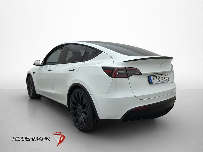 Bild 3 av Tesla Model Y Performance Svensksåld MOMS