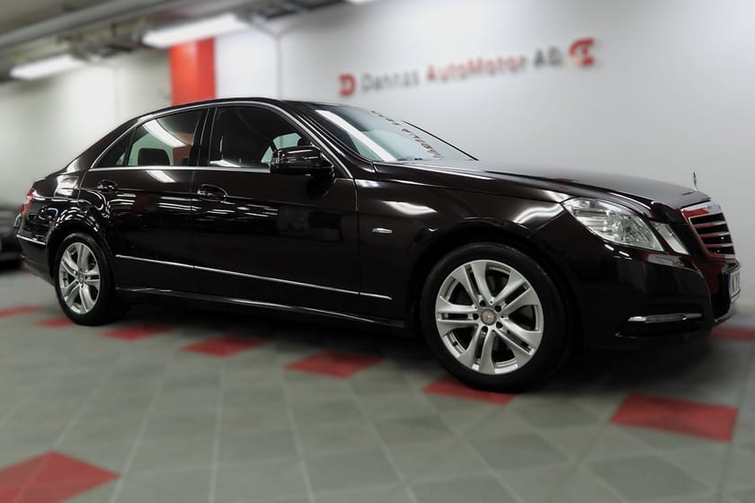 Bild 4 av Mercedes-Benz E 250 BE BlueEFFICIENCY 5G-Tronic Skinnklädsel Avantgarde