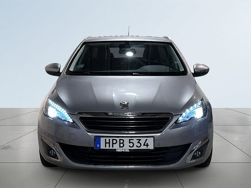 Bild 2 av Peugeot 308 SW 1.2 PureTech 130 Allure Drag Mvärm Kamera S/V-hjul