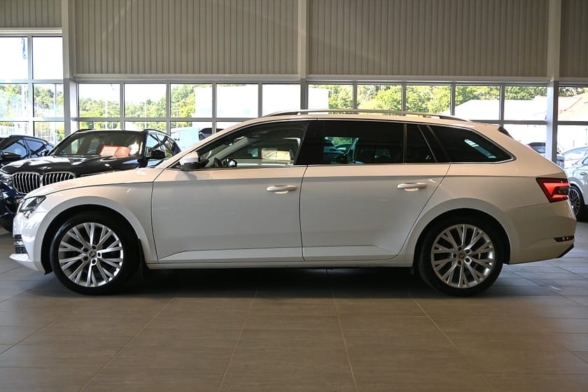 Bild 2 av Škoda Superb iV Kombi Skoda 1.4 TSI Business Edition Plug in hybrid
