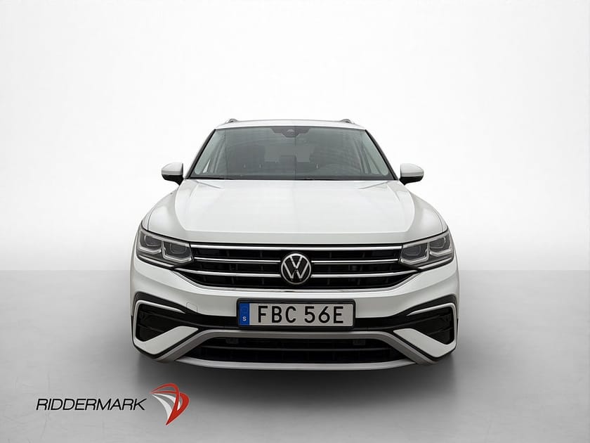 Bild 2 av Volkswagen Tiguan Allspace 7-sätes 2.0 TDI 4M 7-sits Cockpit Navi