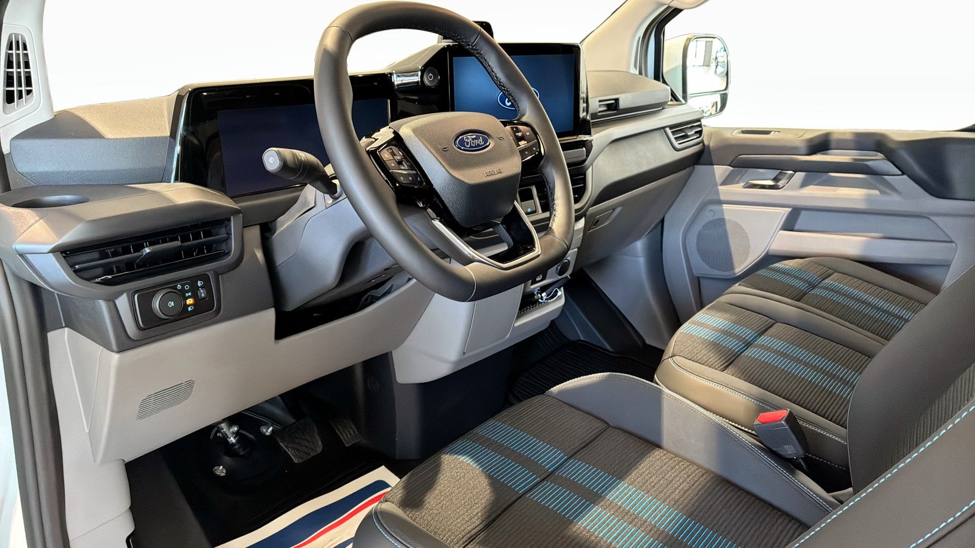 Ford E-Custom 2026, kuva 4/10