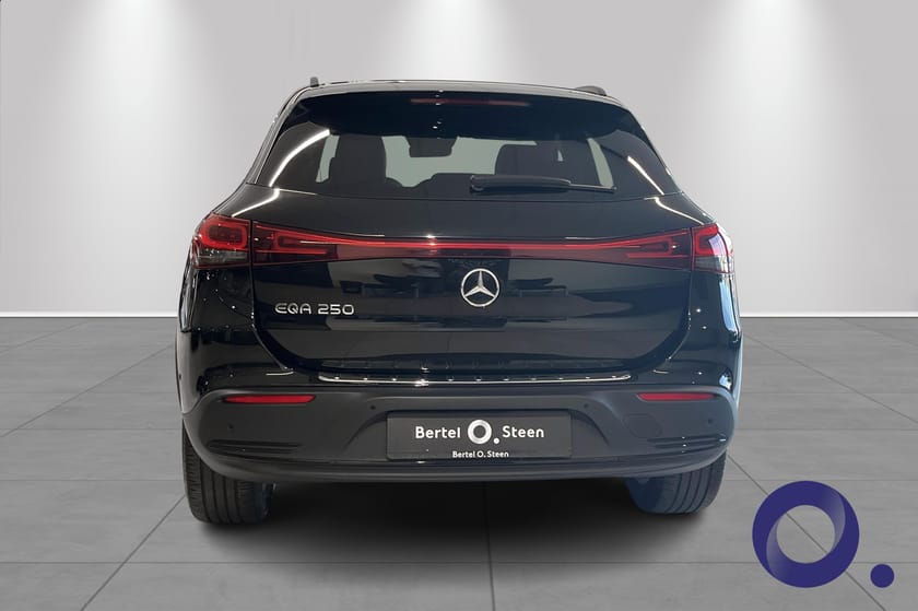 Bilde 4 av Mercedes-Benz EQA 250 Nattpakke Hengerfeste