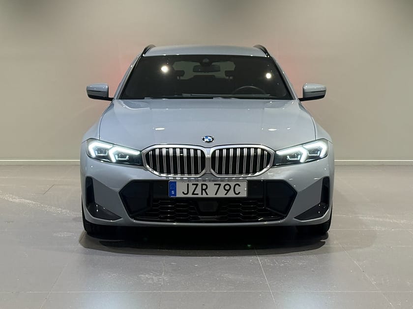 Bild 2 av BMW 320d xDrive Touring M Sport Drag Adpt Farth Rattvärme 18"