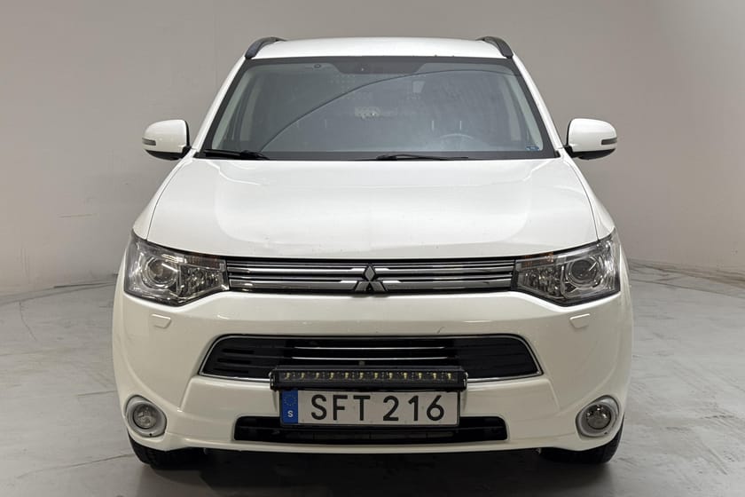Bild 5 av Mitsubishi Outlander PHEV 2.0 Plug-in Hybrid 4WD (121hk)