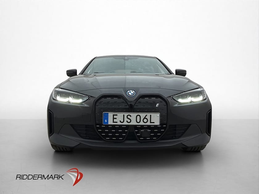 Bild 3 av BMW i4 eDrive40 Gran Coupé Cockpit Kamera CarPlay Wide Sv.Såld Sensorer